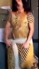 Beautifull Girle Dance In Home