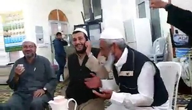 استراحة بعد البيان في مسجد الحسن بن علي رضي الله عنه احباب العرب من الاردن العقبة