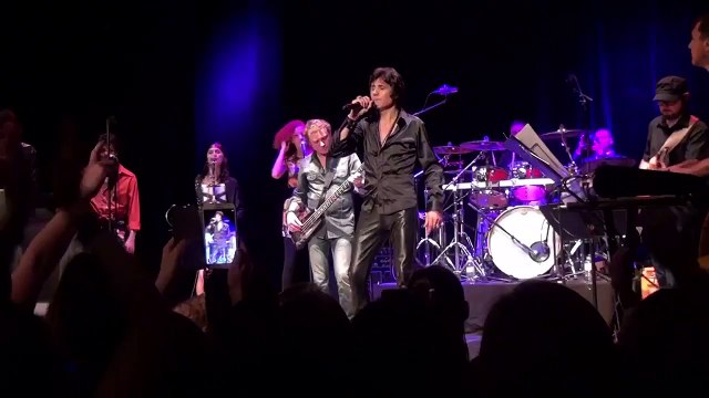 Jean-Luc Lahaye : J'aime les jeunes femmes...