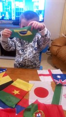 recital des drapeaux de lucas 4 ans et demi
