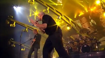 genesis - 2007 turn it on again live concert cinema show 50