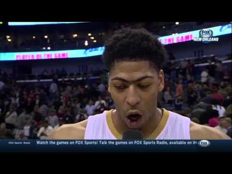 Pelicans batalla frente a Mavericks