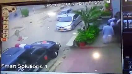 Here you can see CCTV footage of men entering the salon