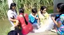 Desi Girls Are taking Bath Openly in Tube well