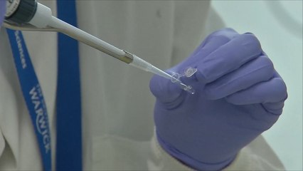افتتاح أول مصنع للحمض النووي في بريطانيا