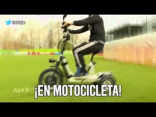 @TheBuzzer: De Boer viaja con estilo