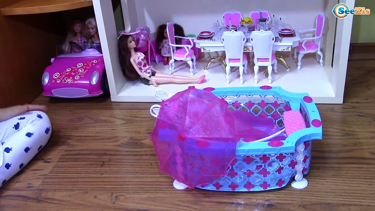 Кукла Барби. Обзор игрушек от Ярославы. Мебель для Кукол. Бассейн для Барби. Видео для детей