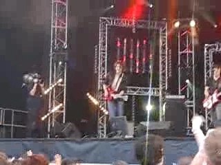 Les Backstage Rodeo au concert M6 live