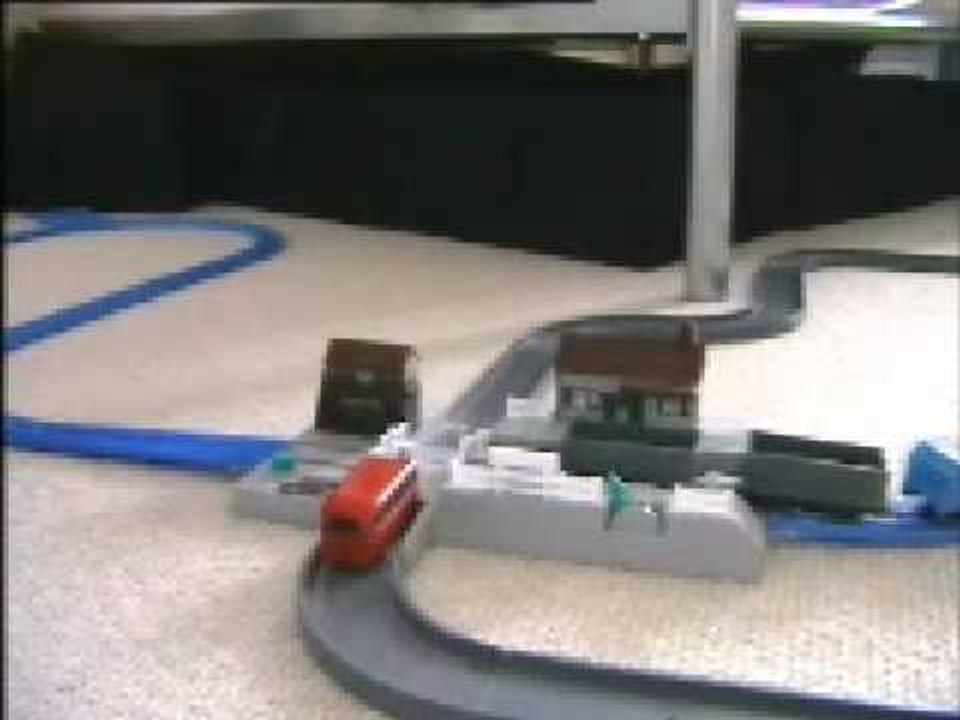 Tomy Trackmaster Thomas And Friends Elsbridge Station Crossing Kids Toy ...