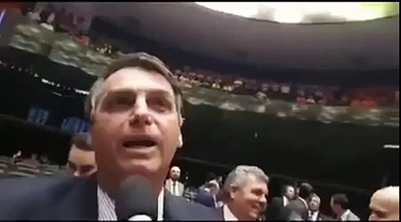 Jair Bolsonaro - "Vamos todos sitiar o Congresso Nacional"