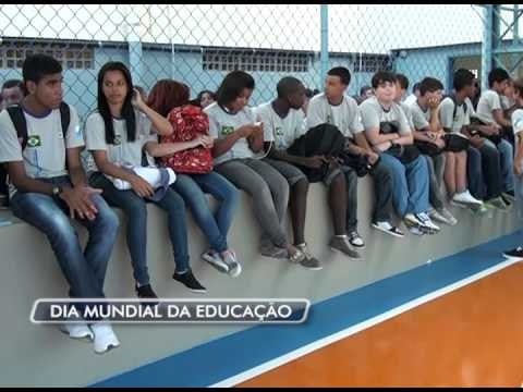 25-04-2014 - DIA MUNDIAL DA EDUCAÇÃO - ZOOM TV JORNAL