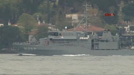 Rus Savaş Gemisi İstanbul Boğazı'ndan Geçti