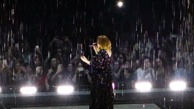 Adele - Set Fire To The Rain