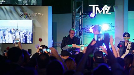 Kate Upton -- Spank Me, Flo Rida