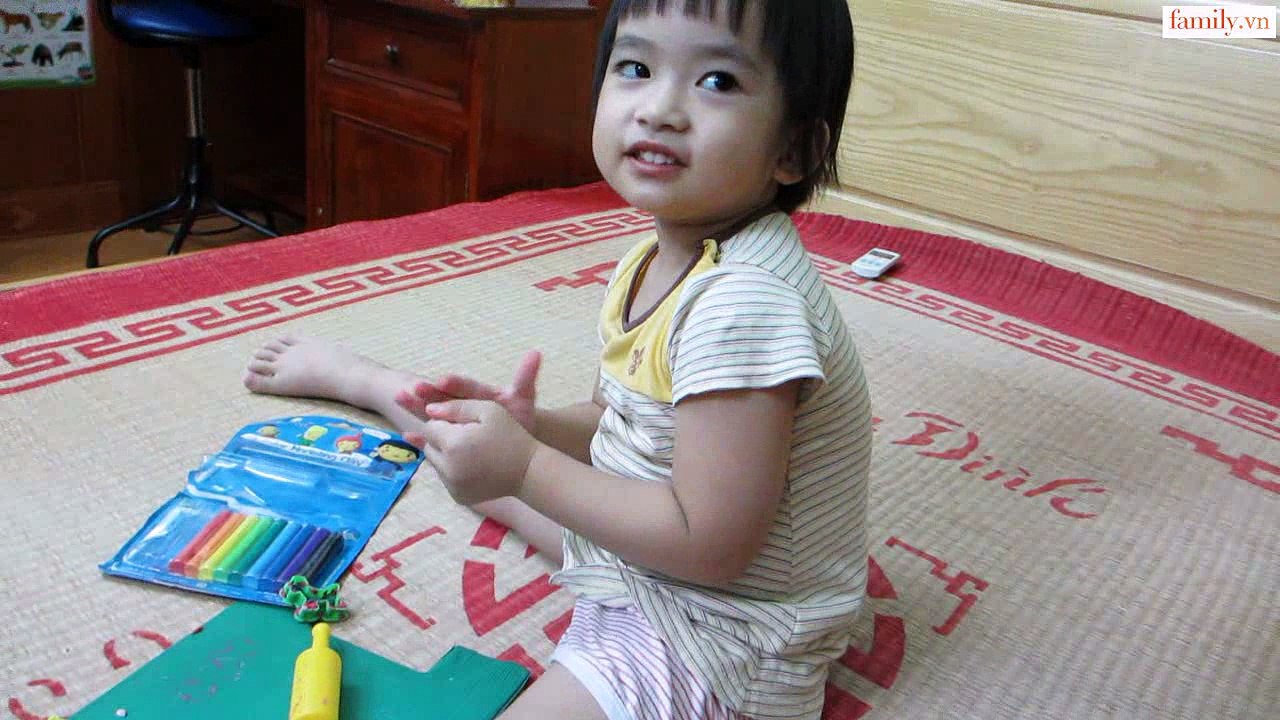 Vlog 237 Cún chơi đất nặn ( family.vn )