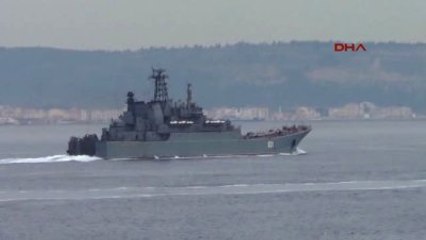 Çanakkale Rus Savaş Gemisi Karadeniz Yolunda