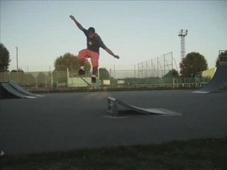Montage Skatepark Pont sur Yonne (89)