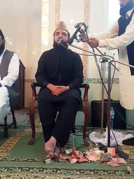 Qari Rafiq Naqshbandi Beautifull tilawat e Quran Clip_5