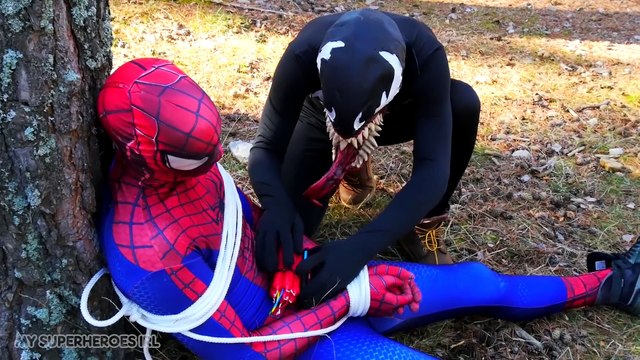 Iron Spiderman w Elsa Frozen vs Joker vs Iron Man - Superheroes Funny Movie In Real Life