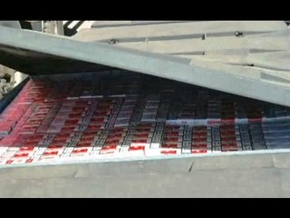 Striano (NA) - Sequestrate 8 tonnellate di sigarette, 5 arresti (08.04.16)