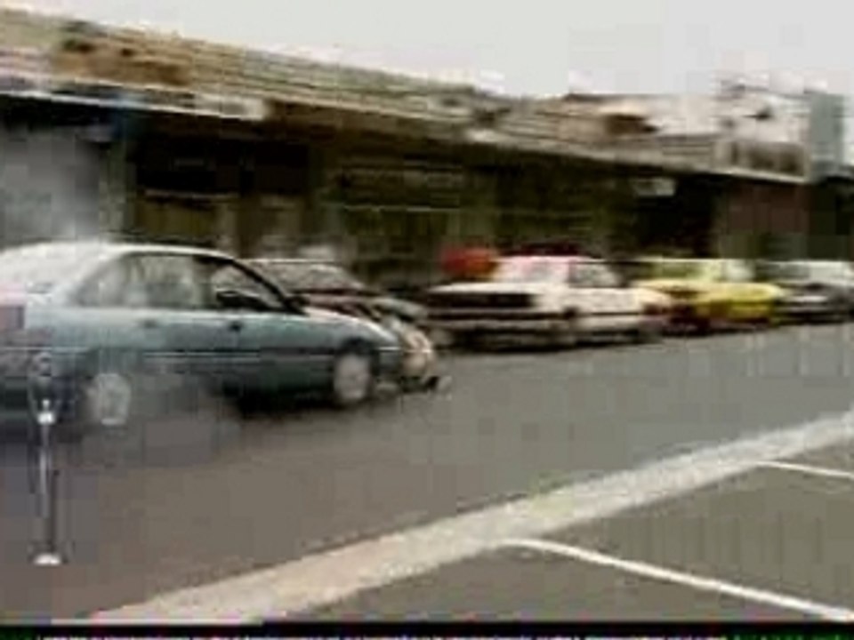 Videos - Faces Of Death - Pizza Guy Gets Hit 9sec