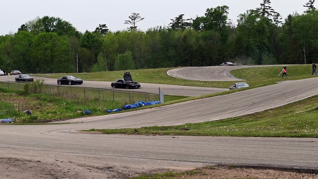 FD RX-7 Hood Flies Up During Tandem Train and Keeps Drifting - CAN'T STOP DRIFT TEAM HIGH FADE