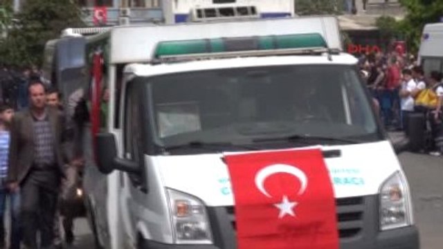 Salihli Şehit Emniyet Amirini Salihli'de 10 Bin Kişi Uğurladı2