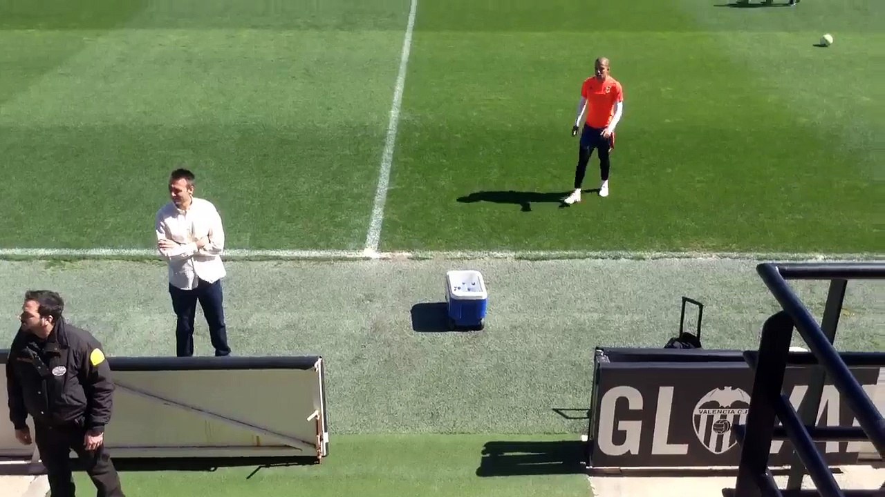 les supporteurs du Fc Valence insultent Feghouli !