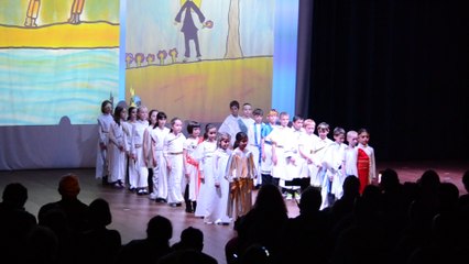 1. Comédie musicale des écoles castelbernardines 07/04/2016
