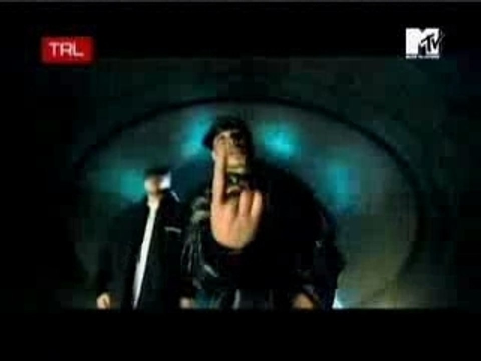 Azad - A.Z. Pit Bull VS. Shmok Muzik