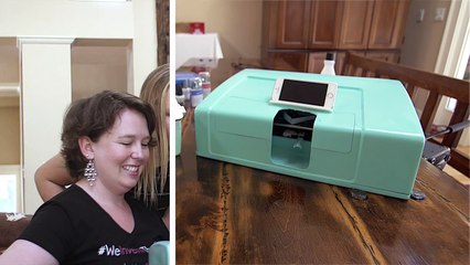 This Crazy Device Will Print Customized Designs Directly On Your Nails