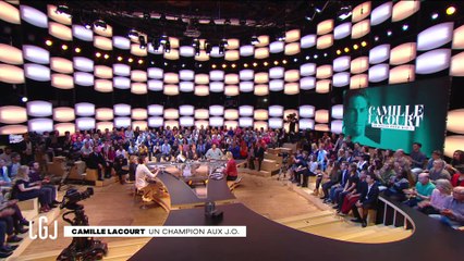 Mathieu Madénian x Camille Lacourt - Le Grand Journal du 08/04 - CANAL +