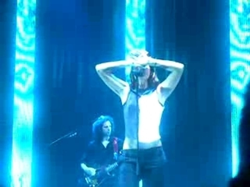 Zazie - Je suis un homme - Concert - Totem