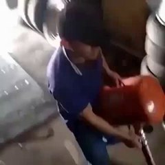 Tam bir eşek şakası hahaha =D