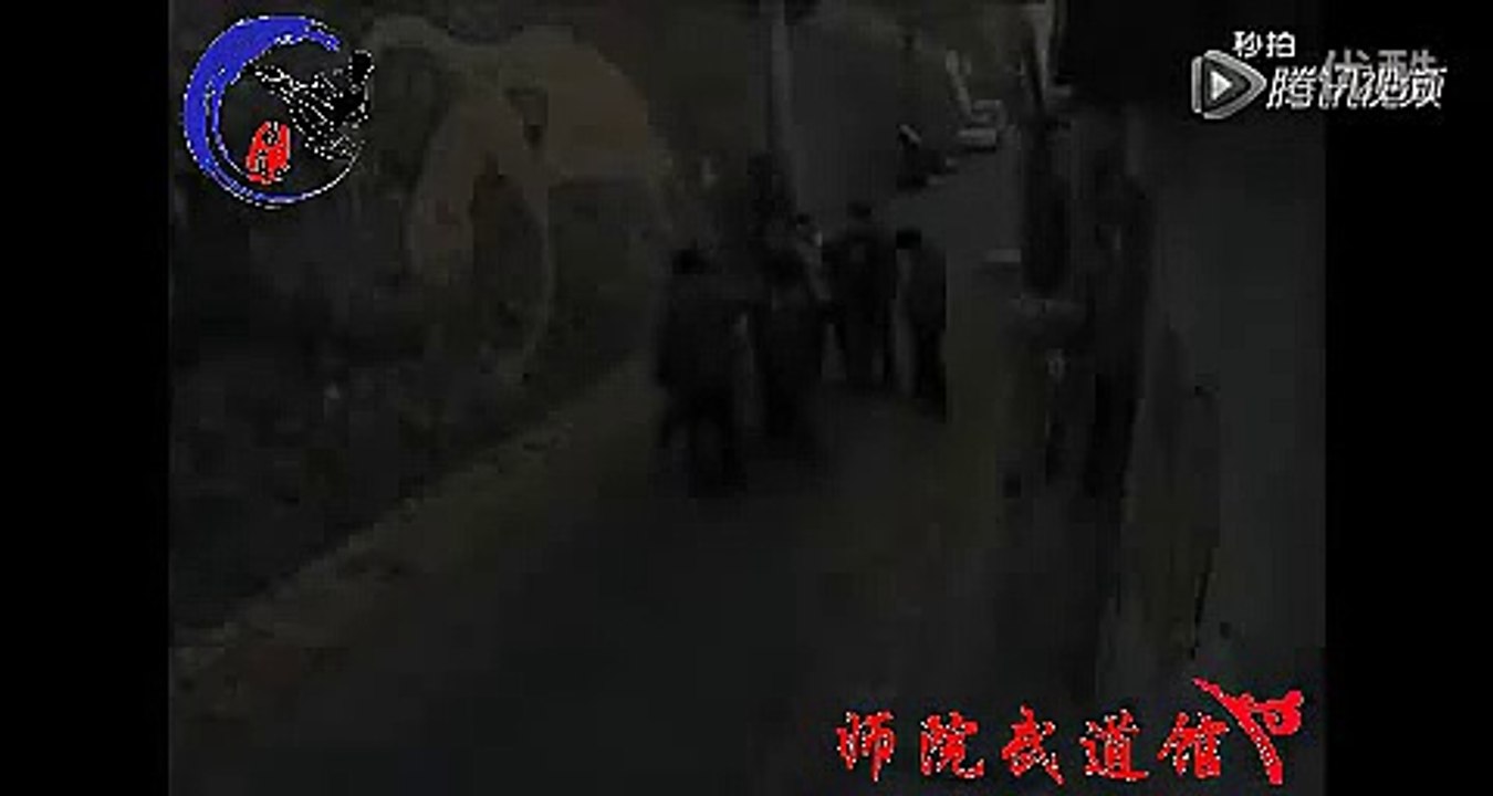 沒想到女孩有練過 Chinese kung fu girl self-defense中國功夫女孩