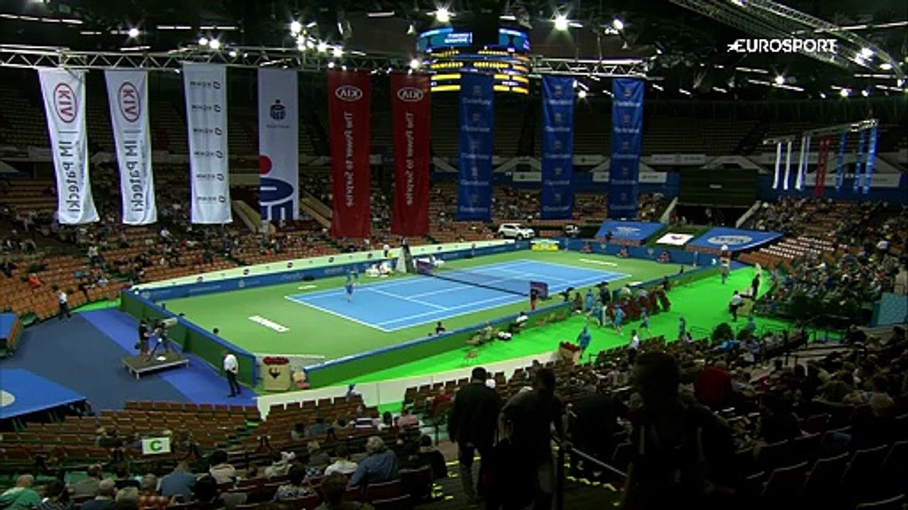 WTA Katowice: Dominika Cibulkova - Francesca Schiavone: 2-0 (Özet)