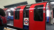 British Trainspotting - A Central Line 1992 Stock Leaving Notting Hill Gate