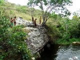 Povo pulando na Cachoeira da Serra da Miaba/SE - Imagens Michael Meneses!