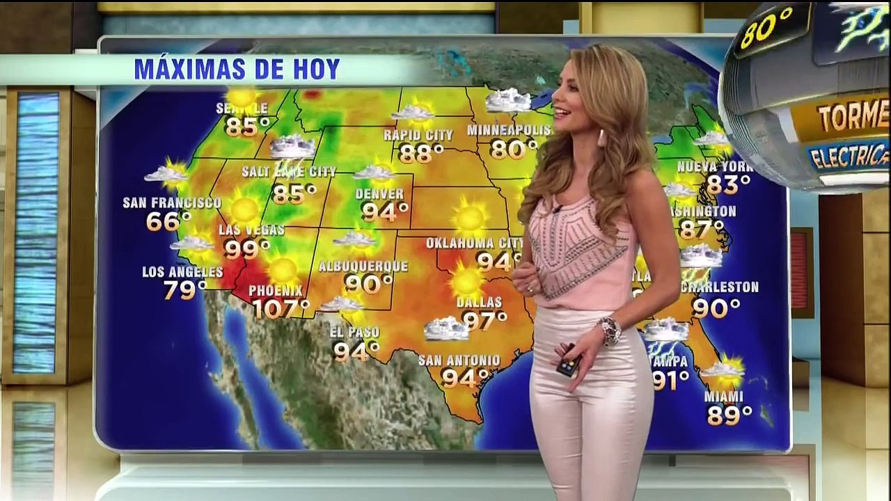 Ximena Córdoba - Skin Tight Pants/Booty 7-11-14