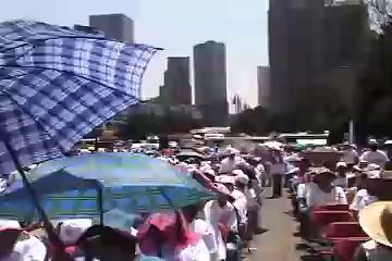 Adelitas  Tomando Protesta