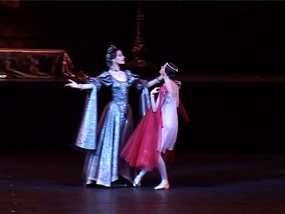 Нина Капцова(Джульетта) и Артем Овчаренко(Ромео) в балете Ю.Н.Григоровича(Ч.1)