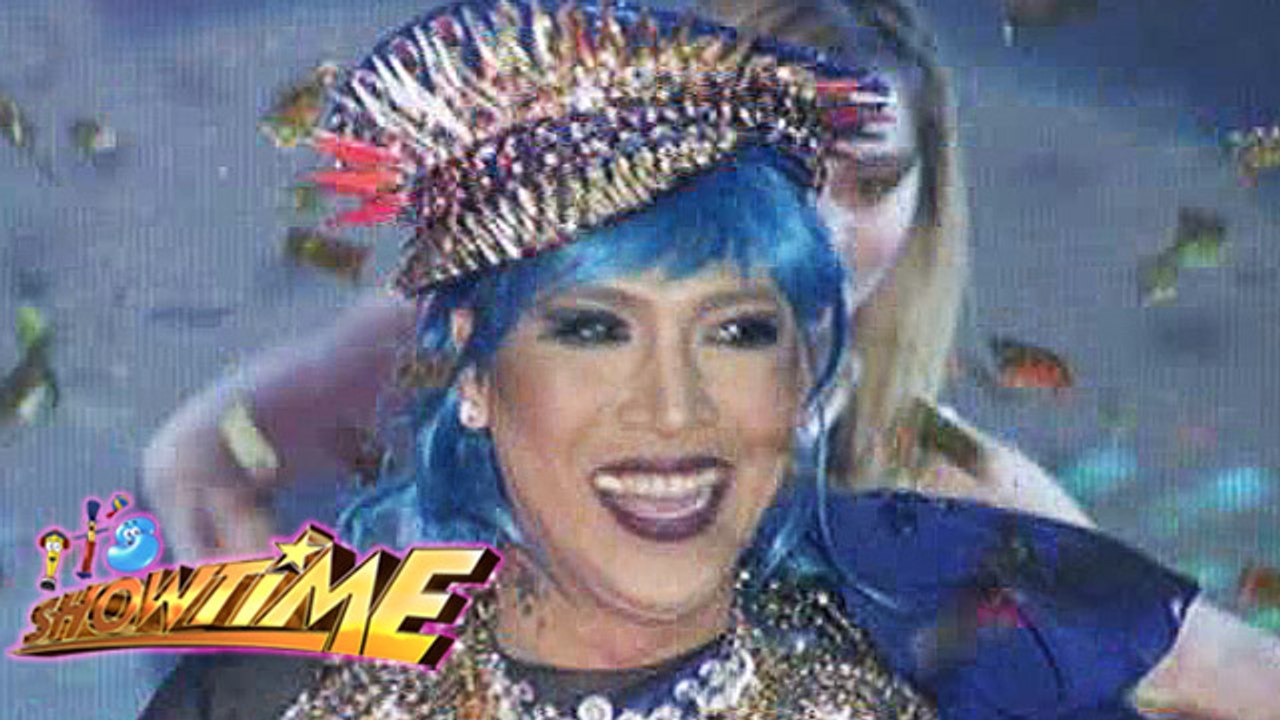It's Showtime: Vice Ganda performs "Beautiful Now"