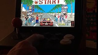 Outrun on iPad/iPhone gameplay with the icade