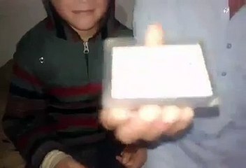 Father of A Cancer Patient Bashing PMLN For Doing Propaganda Against Shaukat Khanum Hospital