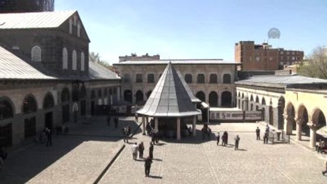 Tarihi Camide Restorasyon Başladı