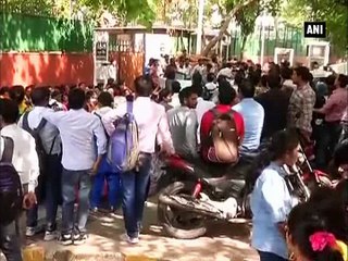 Guest teachers protest outside Deputy CM Sisodia’s residence