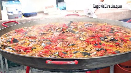 Una gran fila de inclusión, tolerancia y respeto hacia el autismo en la Paella Solidaria de Segovia