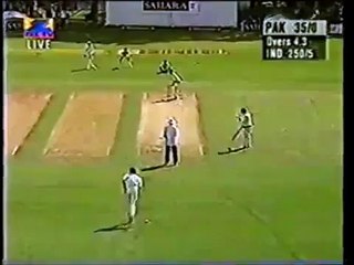 Shahid Afridi SIX Break Traffic Light on Road Out of Ground Amazing Shot