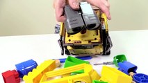 Küçük robot Wall-E - Bir tren yapıyoruz - Eğlenceli çocuk filmi