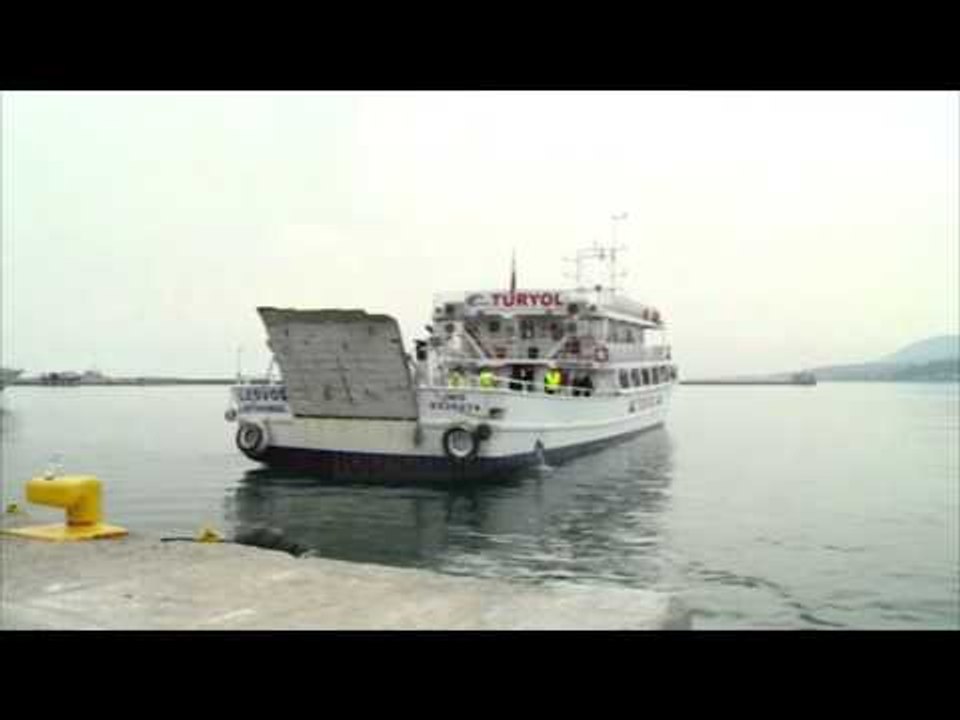 Greqi, aktivistë të huaj pengojnë deportimin e refugjatëve - Top Channel Albania - News - Lajme
